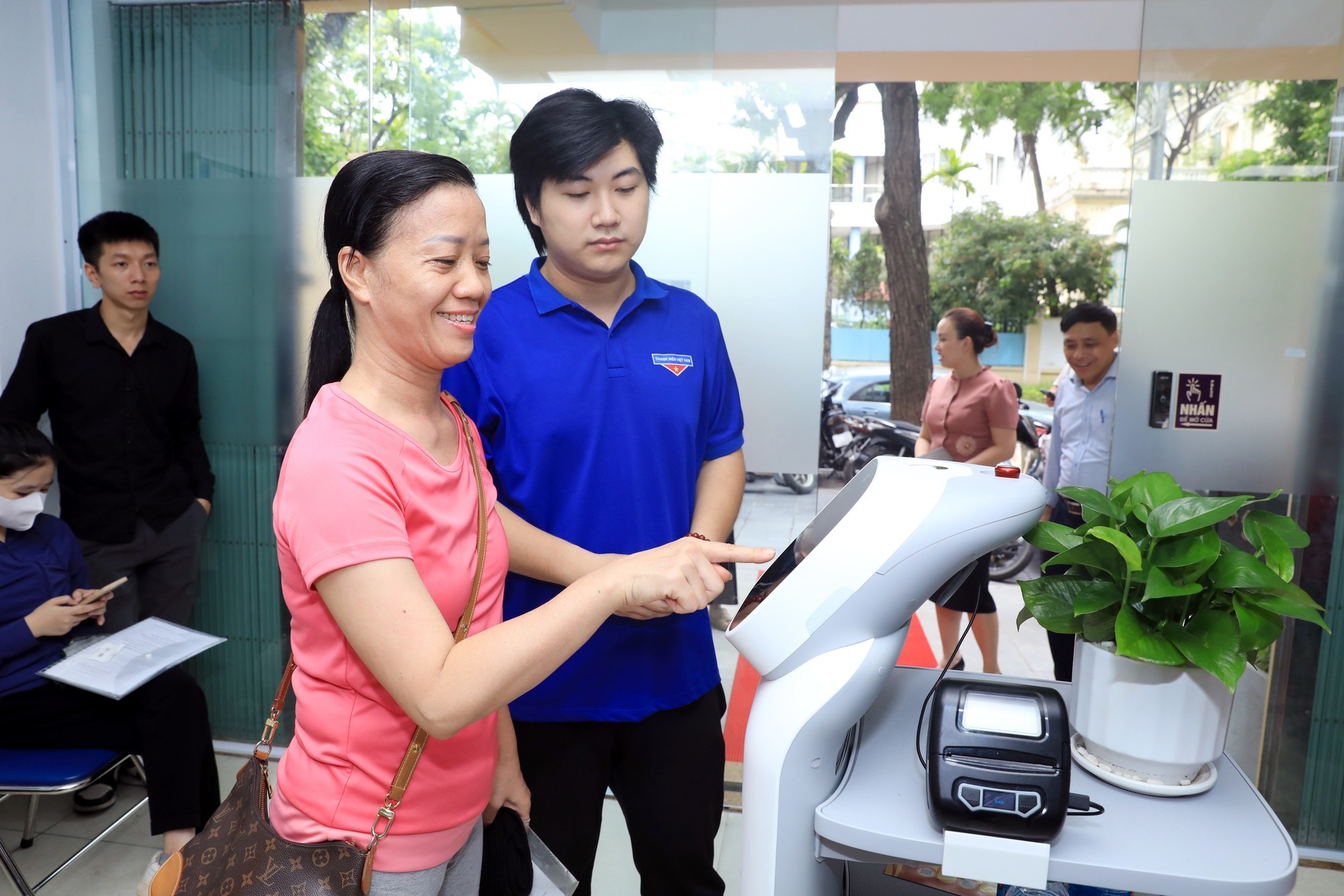 Nghị quyết 57-NQ/TW: Chìa khóa vàng mở cánh cửa kỷ nguyên vươn mình Nghị quyết 57-NQ/TW: Chìa khóa vàng mở cánh cửa kỷ nguyên vươn mình