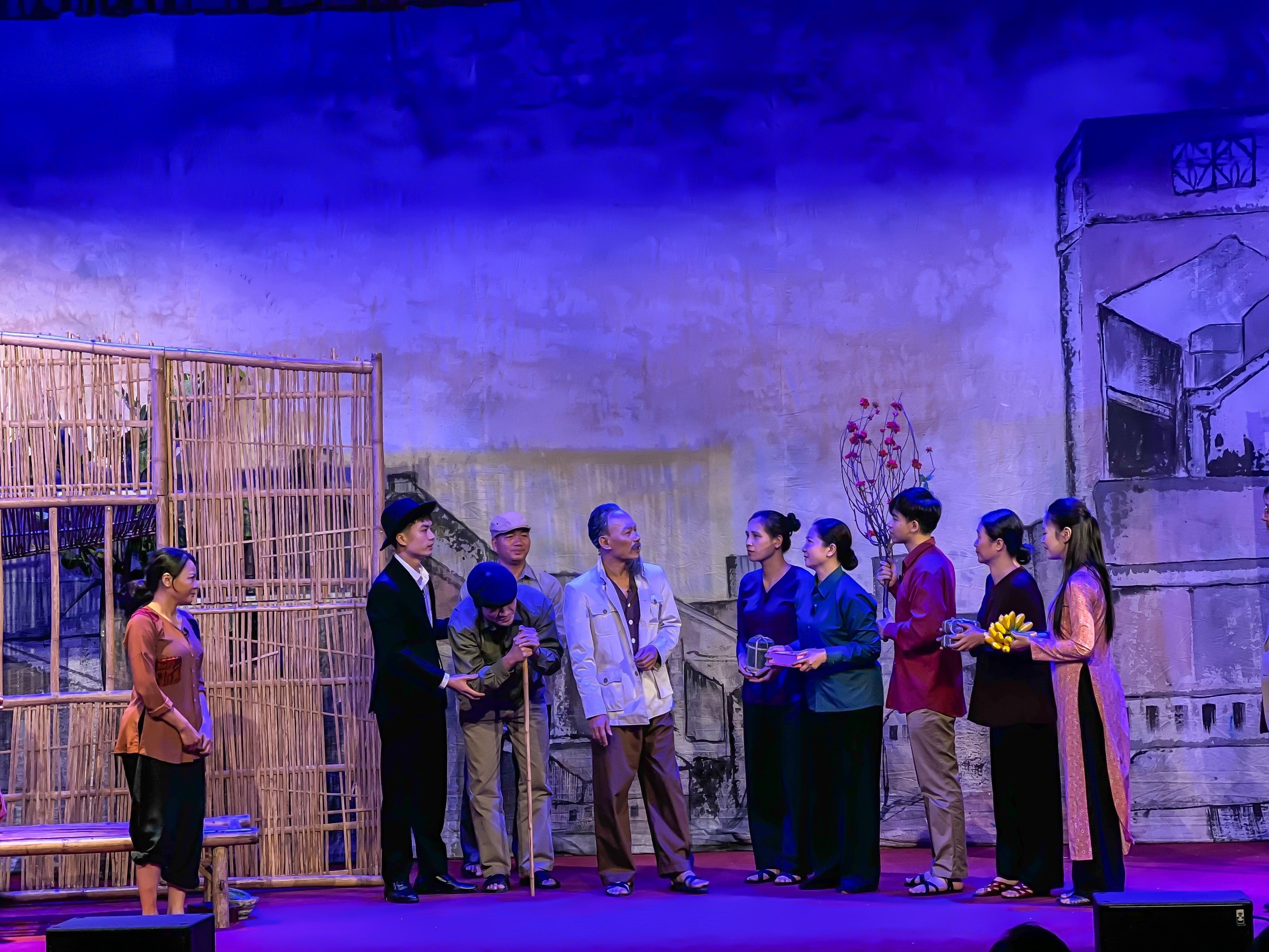 Tình yêu thương của Bác như một bài ca đẹp đi cùng năm tháng