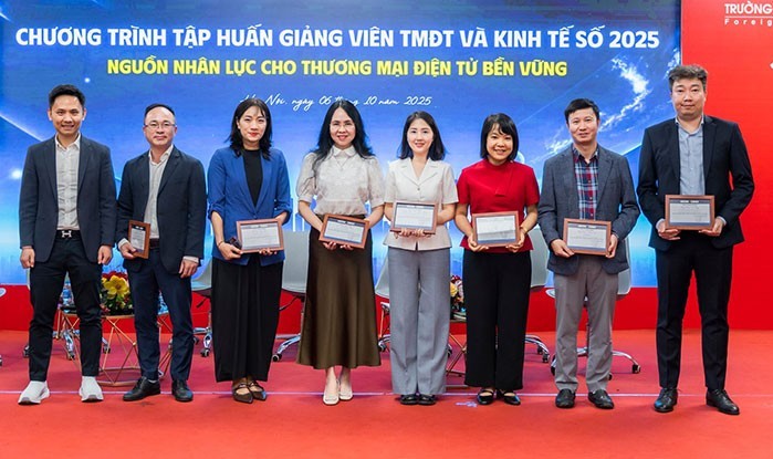 Bài toán nguồn nhân lực ngành thương mại điện tử