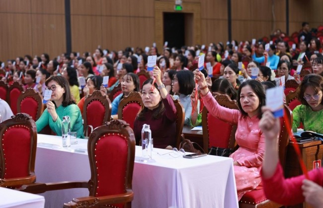 Nâng cao tỷ lệ cán bộ nữ giữ chức vụ lãnh đạo chủ chốt
