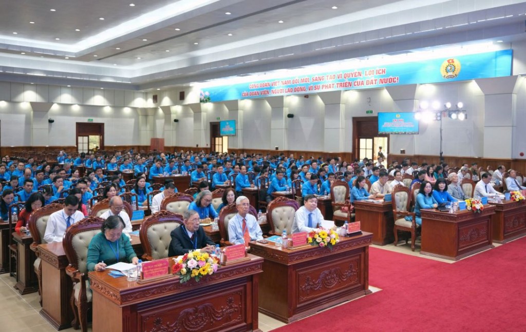 Đại hội đón nhận 293 đại biểu, 90 khách mời tham dự. Ảnh: Phong Linh