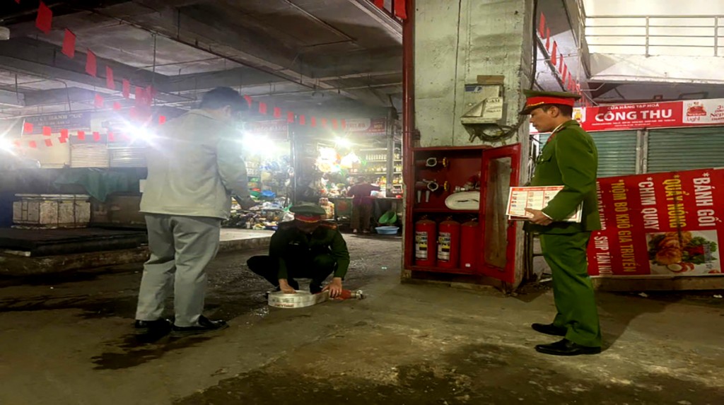 Cháy nổ “rình rập” dịp cuối năm, người dân cần đề cao cảnh giác