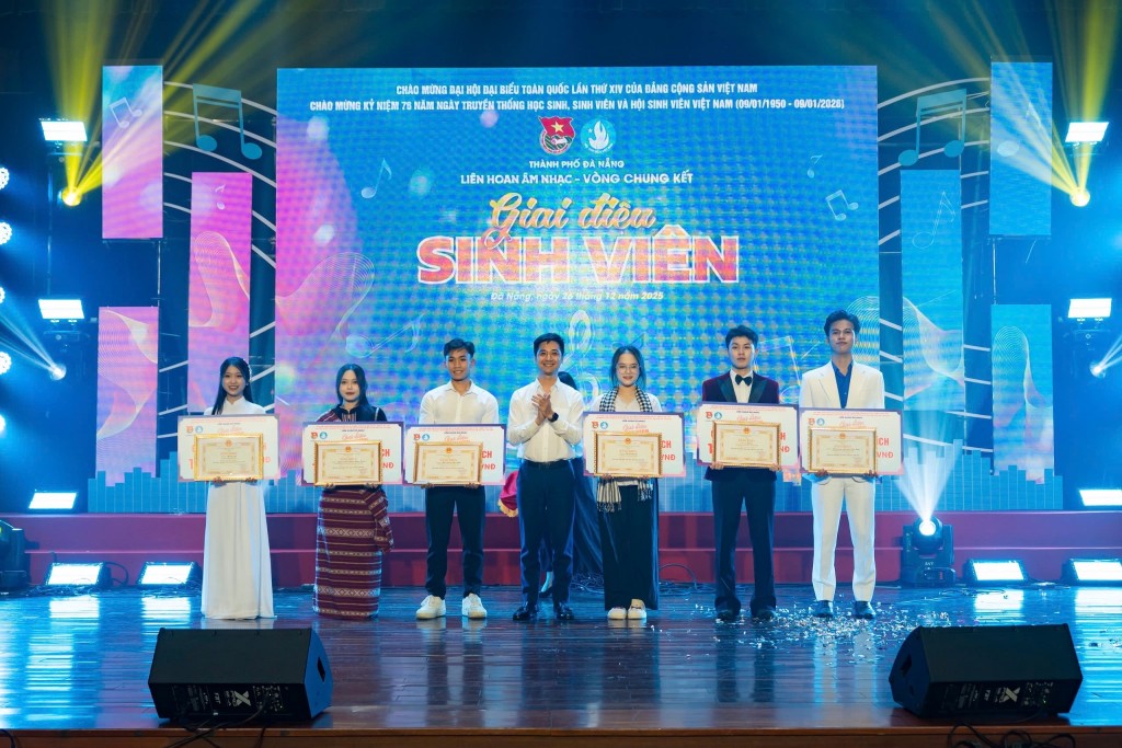 Liên hoan âm nhạc “Giai điệu sinh viên” tạo nên không gian văn hóa nghệ thuật sôi nổi