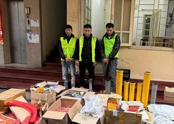 Khởi tố, bắt giam nhiều đối tượng sản xuất, buôn bán pháo nổ
