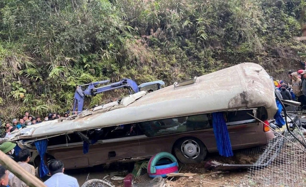 Lào Cai huy động mọi lực lượng, điều trị cho các nạn nhân