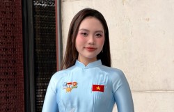 Phương Mỹ Chi lần thứ hai dự Đại hội Thi đua yêu nước