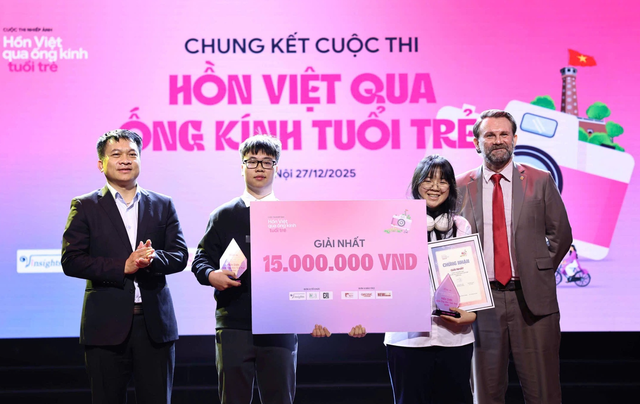 Ống kính tuổi trẻ lan tỏa vẻ đẹp bình dị của đất nước