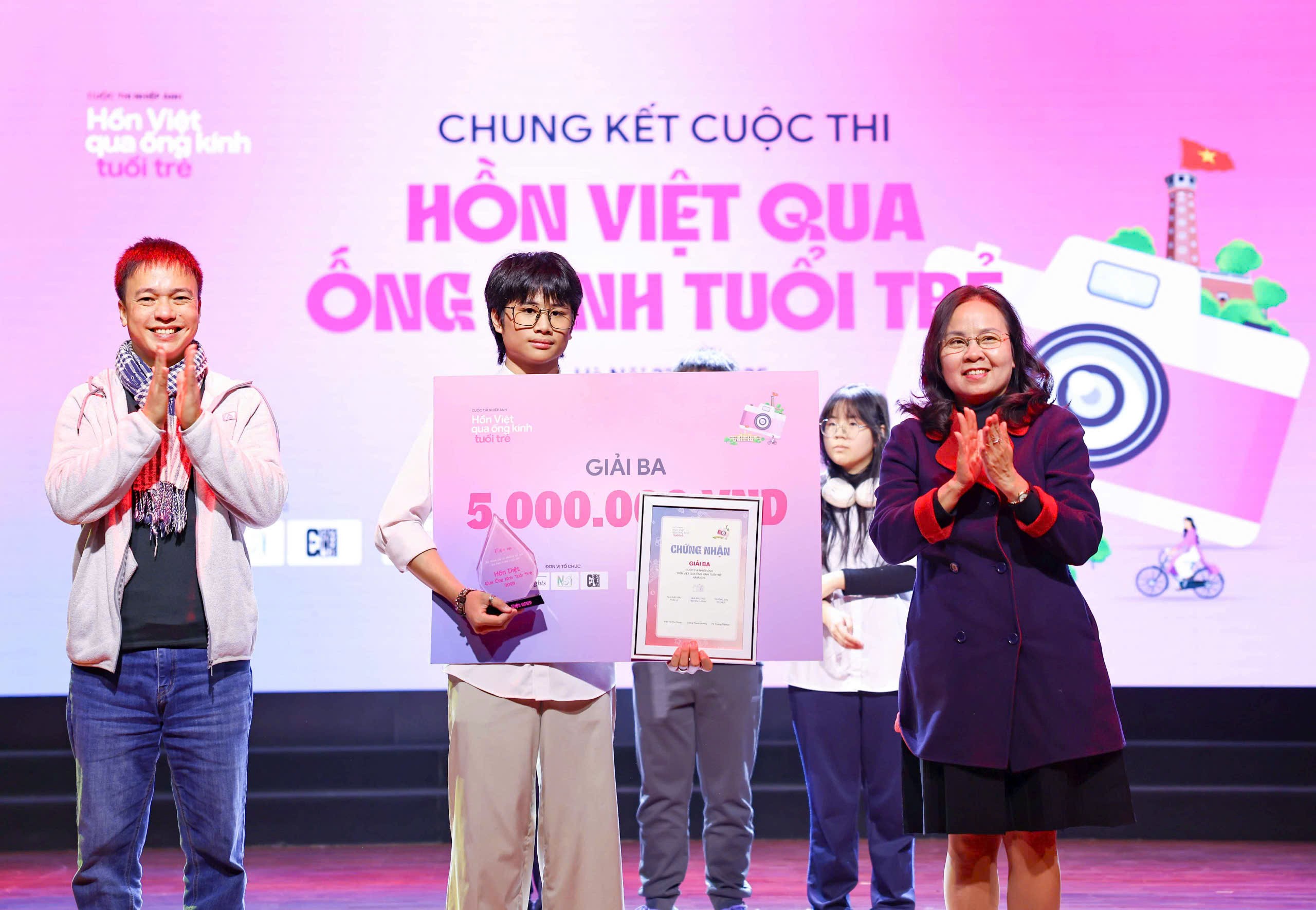 Giải Ba cuộc thi thuộc về học sinh trường Newton Goldmark, HN