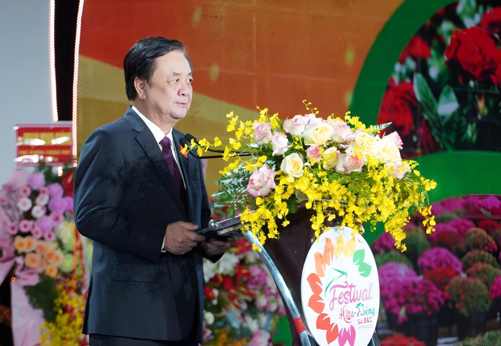 Đồng chí Lê Minh Hoan, Ủy viên Trung ương Đảng, Phó chủ tịch Quốc hội phát biểu chỉ đạo Festival. 