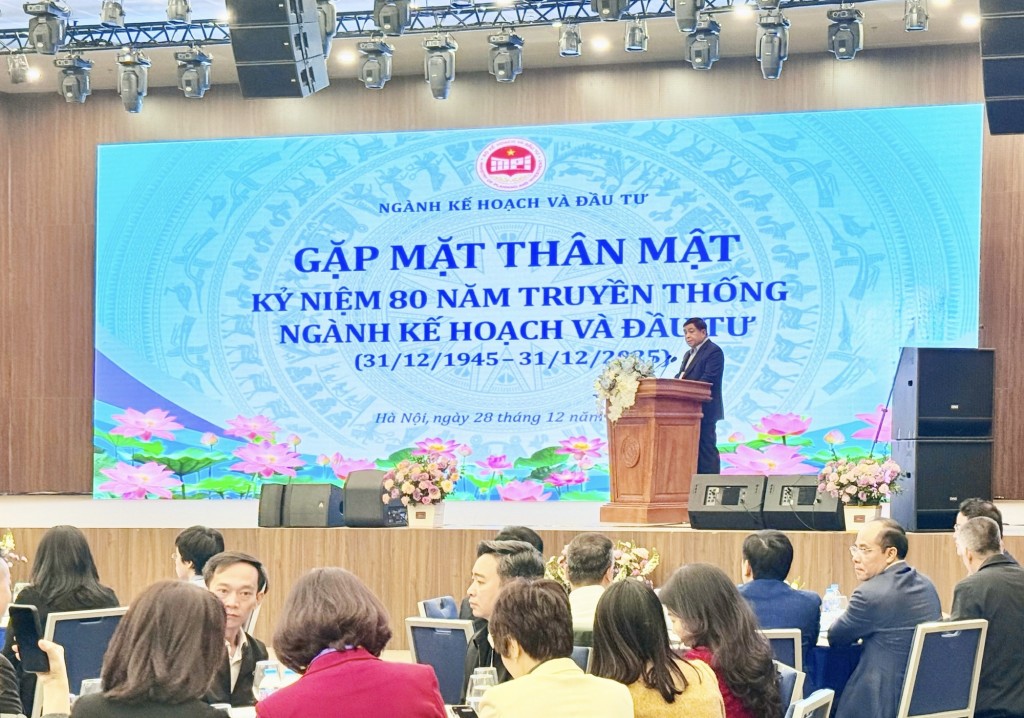 Phó Thủ tướng: Trong từng thời kỳ xây dựng và phát triển của đất nước, ngành kế hoạch-đầu tư và thống kê đều để lại những dấu ấn không thể phai nhòa trong công tác quản lý nhà nước về chiến lược, quy hoạch, kế hoạch phát triển kinh tế-xã hội - Ảnh: VGP/Minh Ngọc