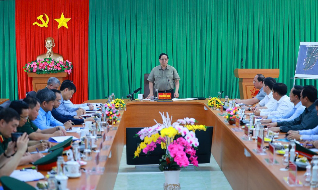 Thủ tướng Chính phủ nhất trí triển khai chống sạt lở, xâm thực bờ biển Cà Mau - Ảnh: TTXVN