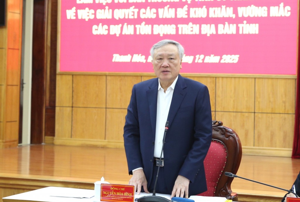 Phó Thủ tướng Thường trực Chính phủ Nguyễn Hòa Bình làm việc với Ban Thường vụ tỉnh ủy Thanh Hóa về việc tháo gỡ khó khăn, vướng mắc cho các dự án trên địa bàn tỉnh - Ảnh: VGP/Nguyễn Hoàng