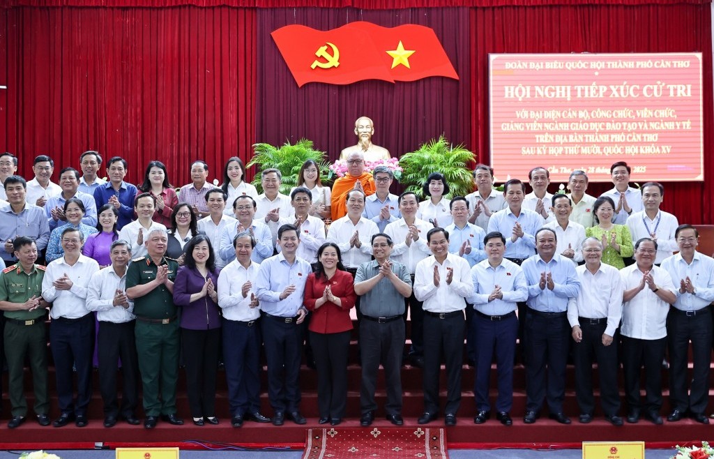 Thủ tướng yêu cầu đầu tư hạ tầng giáo dục, y tế vùng Đồng bằng sông Cửu Long