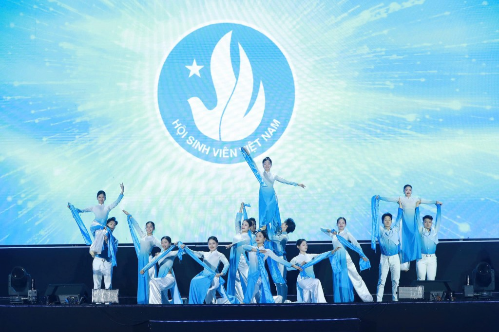 Sinh viên Việt khẳng định bản lĩnh, sẵn sàng đảm đương sứ mệnh mới