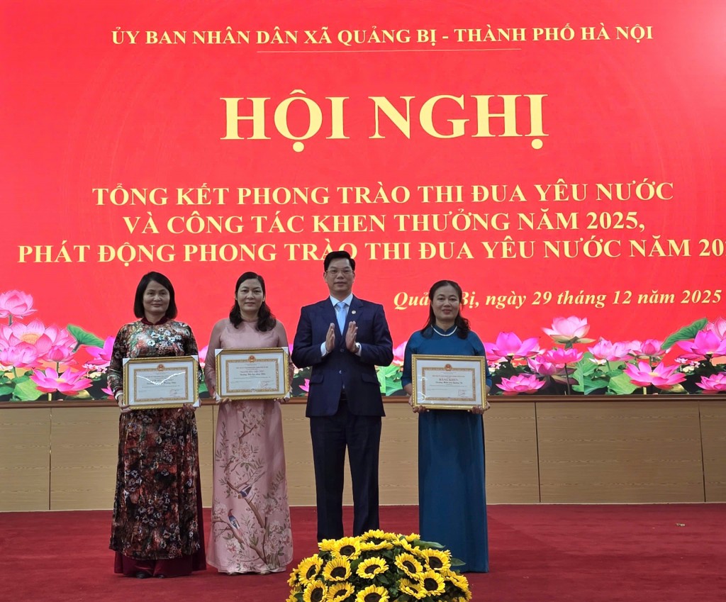 Các tập thể được nhận bằng khen của UBND thành phố