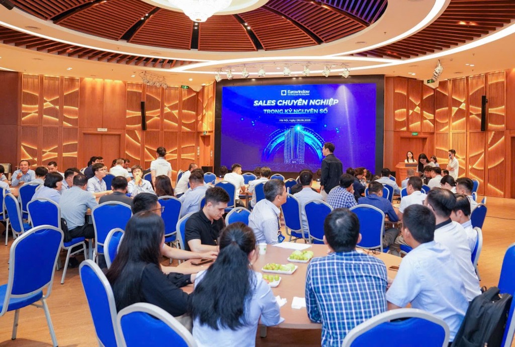 Eurowindow Holding: Top đầu môi trường làm việc ngành Bất động sản 2025