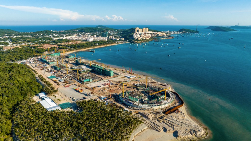 Hình hài Trung tâm Hội nghị và Triển lãm APEC Phú Quốc sau nửa năm xây dựng Hình hài Trung tâm Hội nghị và Triển lãm APEC Phú Quốc sau nửa năm xây dựng