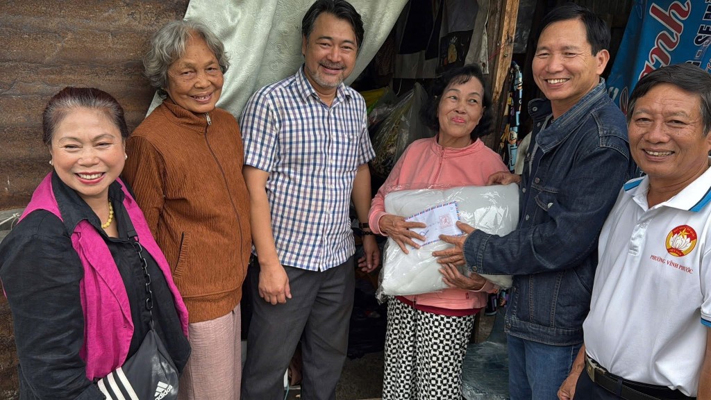 Tỉnh Khánh Hòa thống nhất hỗ trợ người dân không có đăng ký thường trú, tạm trú chịu thiệt hại nặng do lũ lụt - Ảnh minh họa 