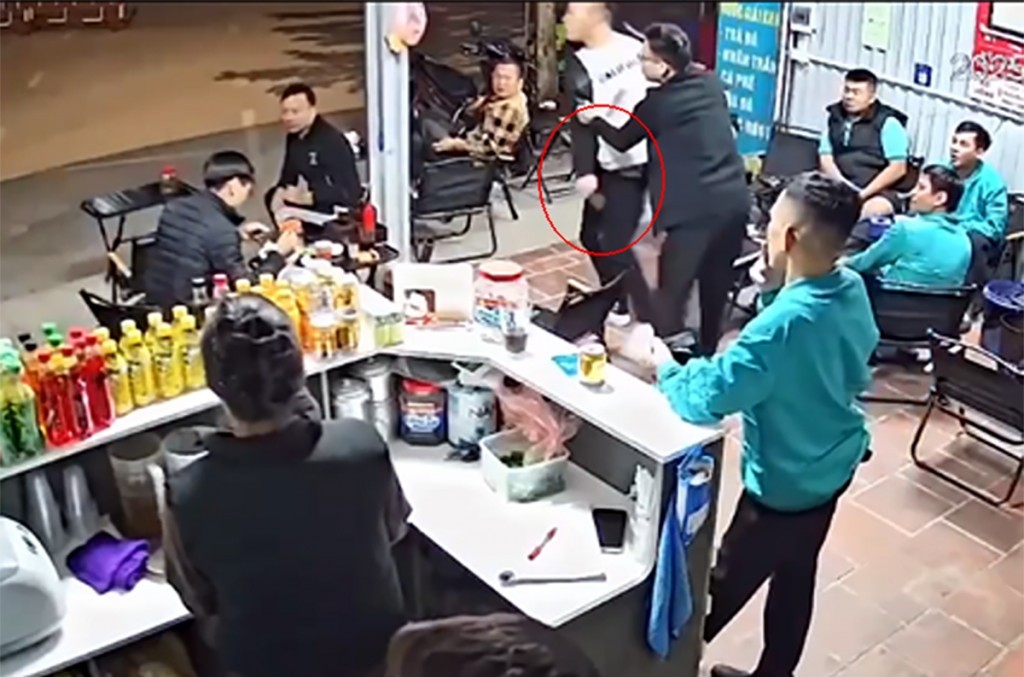 Làm rõ vụ nam thanh niên bị đâm ở bến xe Giáp Bát