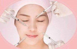 Nhập viện vì vòng 1 biến dạng, nhiễm trùng sau làm đẹp tại spa