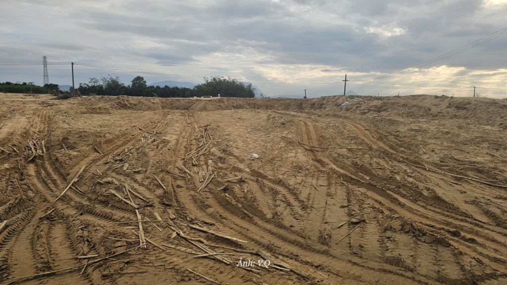 Đà Nẵng: Tránh tình trạng đất tặc đại náo làng quê sau lũ