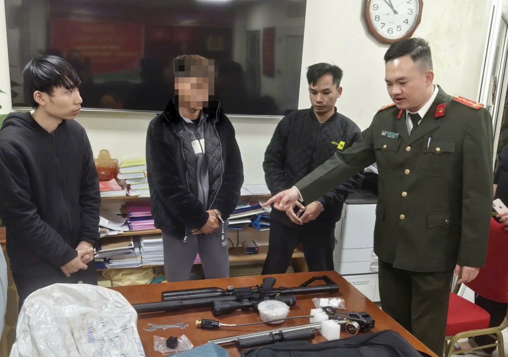 Phòng an ninh mạng và phòng, chống tội phạm sử dụng công nghệ cao, Công an thành phố bắt giữ các đối tượng buôn bán súng trên mạng