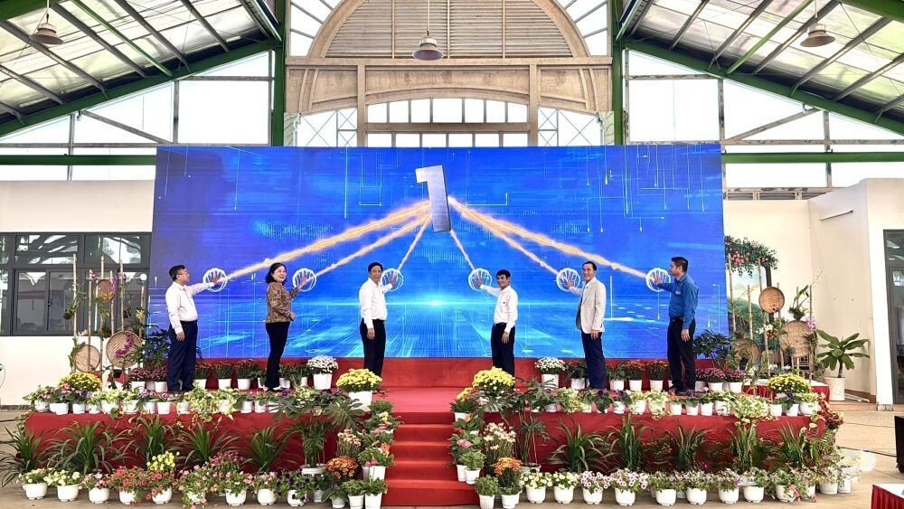 Nghi thức phát động Ngày hội khởi nghiệp đổi mới sáng tạo tỉnh Đồng Tháp và Diễn đàn Khởi nghiệp quốc gia lần thứ 8.