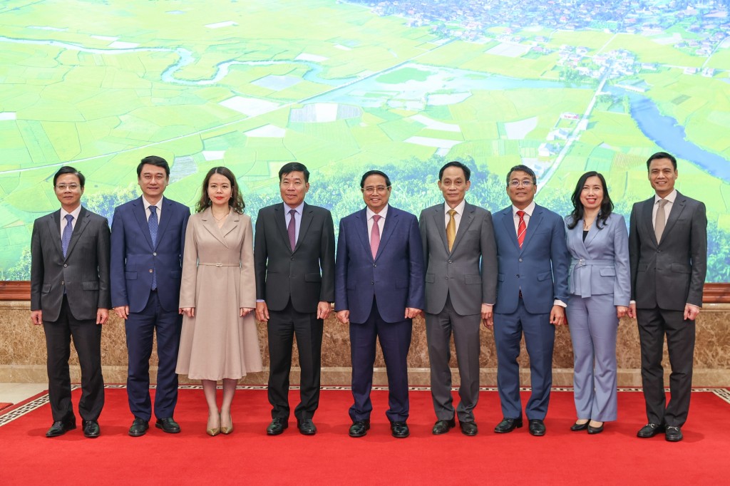 Thủ tướng Chính phủ Phạm Minh Chính và lãnh đạo Bộ Ngoại giao - Ảnh: VGP/Nhật Bắc