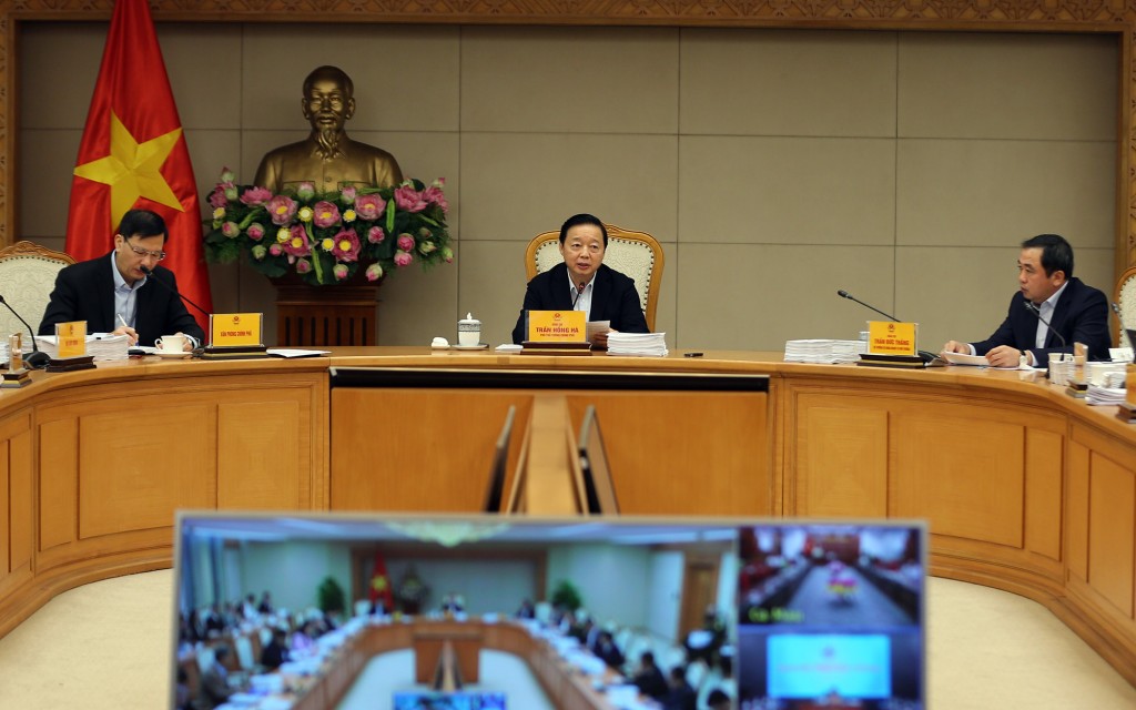 Phó Thủ tướng đề nghị Bộ Nông nghiệp và Môi trường cùng Văn phòng Chính phủ bám sát tiến độ, trình Thủ tướng ký ban hành các nghị định trước ngày 1/1/2026 - Ảnh: VGP/Minh Khôi