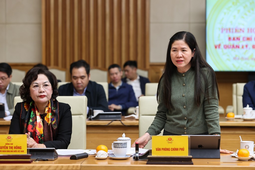 Phó Chủ nhiệm VPCP Mai Thị Thu Vân phát biểu tại phiên họp - Ảnh: VGP/Nhật Bắc