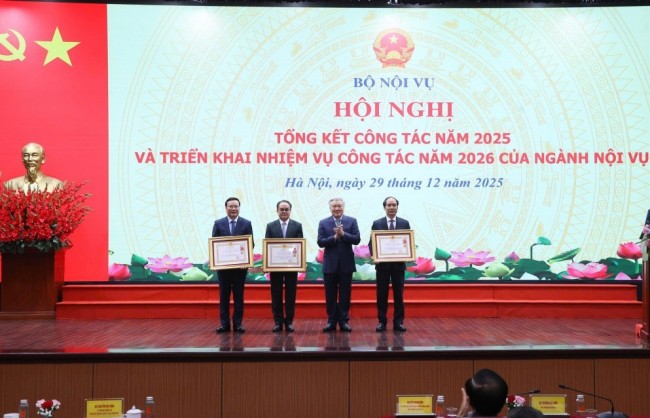 Có cơ chế, chính sách đánh giá năng lực cán bộ thật chính xác, khoa học, khách quan