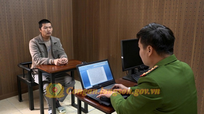Đối tượng La Văn Long tại Cơ quan Công an