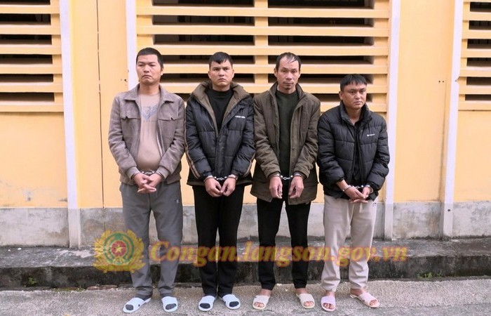 Quốc Khánh (Lạng Sơn): Khởi tố 4 đối tượng có hành vi vận chuyển pháo trái phép