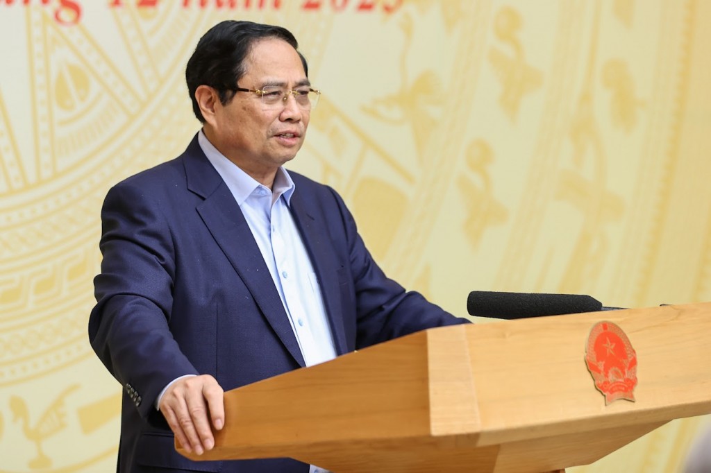 Thủ tướng đề nghị Bí thư, Chủ tịch, lãnh đạo các bộ ngành, cơ quan lãnh đạo, chỉ đạo quyết liệt, khẩn trương thúc đẩy giải ngân vốn đầu tư công năm 2025 đạt 100% trước ngày 31/1/2026 - Ảnh: VGP/Nhật Bắc