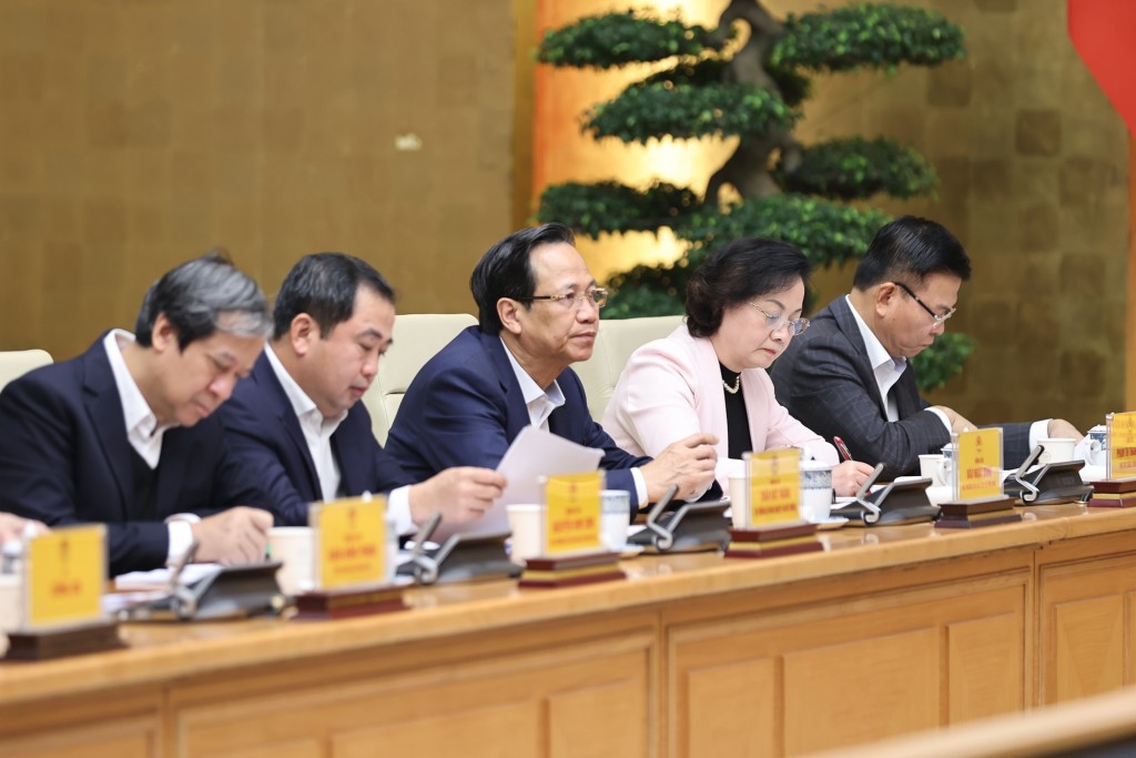 Các Phó Thủ tướng và các đại biểu tham dự Hội nghị - Ảnh: VGP/Nhật Bắc