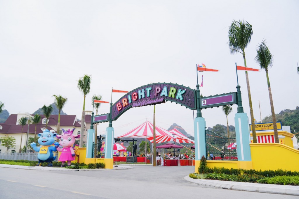 Bright Park - Tổ hợp Công viên Giải trí đa địa hình mở ra thế giới phiêu lưu rực rỡ Bright Park - Tổ hợp Công viên Giải trí đa địa hình mở ra thế giới phiêu lưu rực rỡ