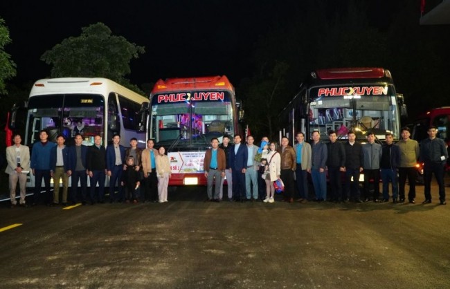 Than Khe Chàm tổ chức xe đưa, đón người lao động về quê đón Tết Dương lịch 2026