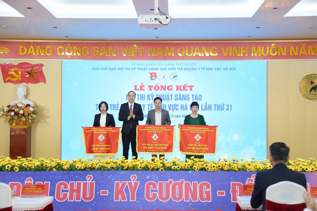 giải Đồng đội - giải dành cho những đơn vị có nhiều giải thưởng cao nhất tại Hội thi giải Đồng đội - giải dành cho những đơn vị có nhiều giải thưởng cao nhất tại Hội thi