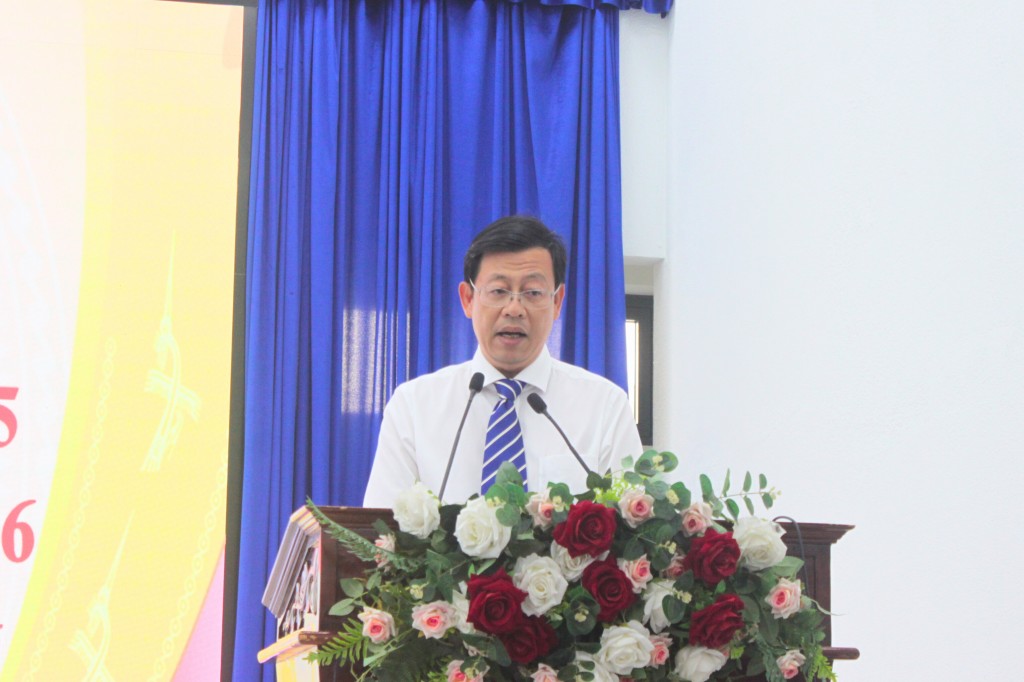 Xây dựng Đảng vững mạnh, tạo nền tảng để phát triển bền vững Xây dựng Đảng vững mạnh, tạo nền tảng để phát triển bền vững