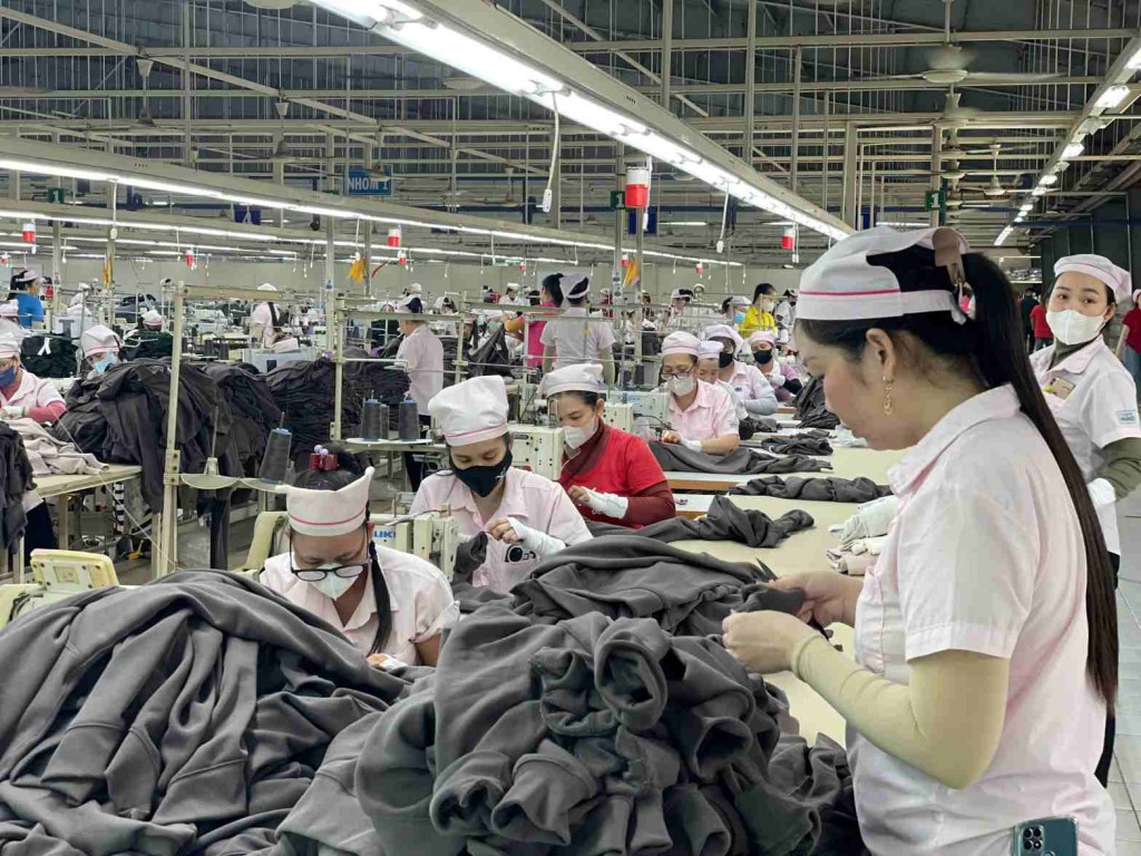 Chiều 29.12, LĐLĐ TPHCM cùng các ngành chức năng đã có buổi làm việc với Công ty TNHH Panko Vina (Khu công nghiệp Mỹ Phước 1, phường Bến Cát, TPHCM) Chiều 29.12, LĐLĐ TPHCM cùng các ngành chức năng đã có buổi làm việc với Công ty TNHH Panko Vina (Khu công nghiệp Mỹ Phước 1, phường Bến Cát, TPHCM)