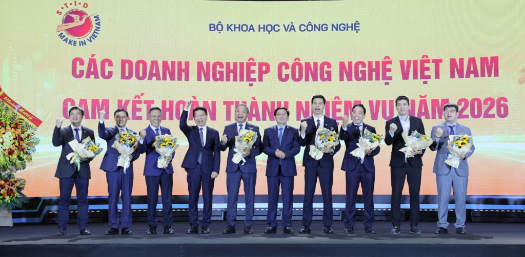 Các doanh nghiệp cam kết hoàn thành nhiệm vụ năm 2026 - Ảnh: VGP/Gia Huy