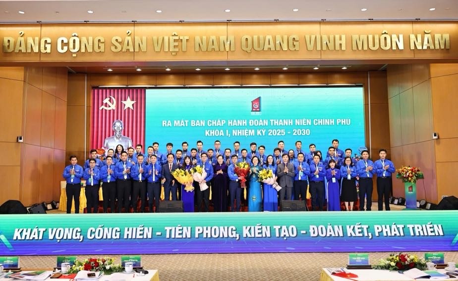 Ra mắt Ban Chấp hành Đoàn Thanh niên Chính phủ Khóa I, nhiệm kỳ 2025-2030 - Ảnh: VGP/Nhật Bắc