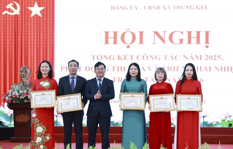 Xuân mới trên quê hương Trung Giã anh hùng