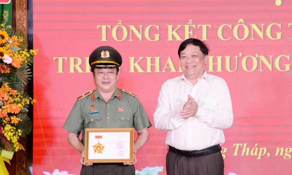 “Lá chắn thép” giữ vững bình yên cho người dân ở Đất Sen hồng