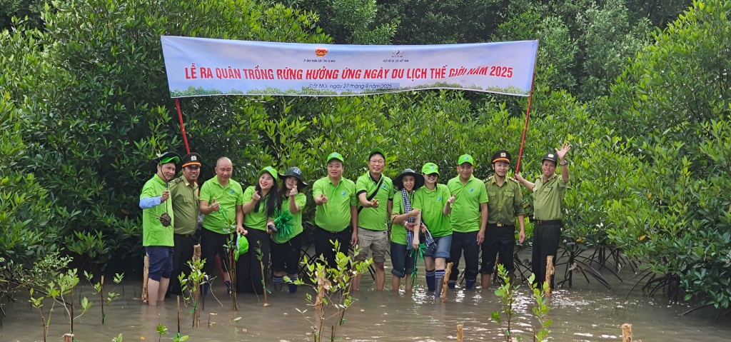 Rừng ngập mặn được bảo vệ và phục hồi, trở thành nền tảng sinh thái cho mục tiêu phát triển bền vững của tỉnh