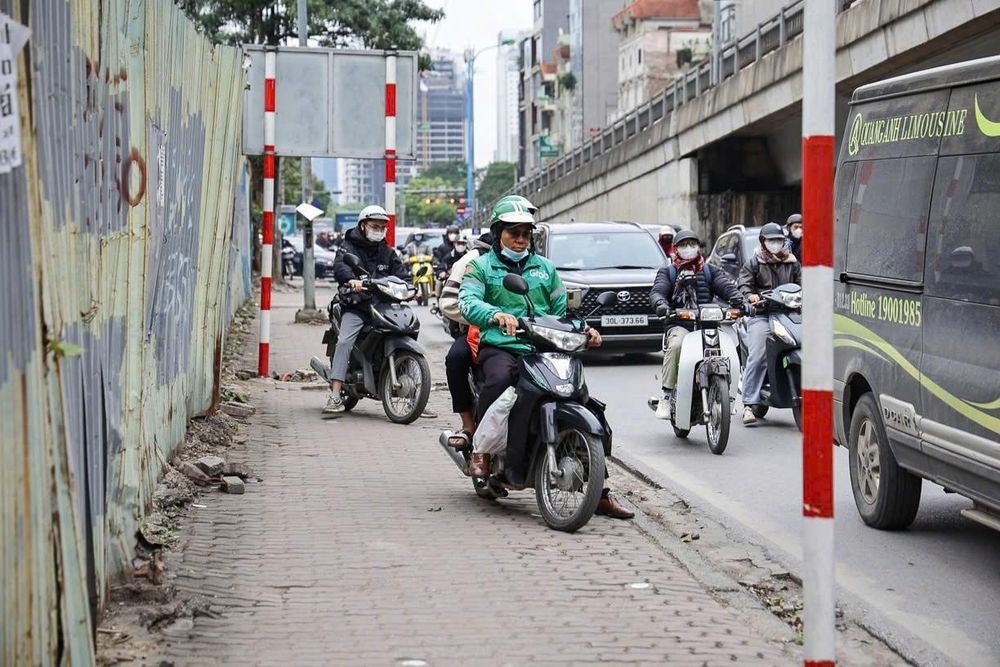 Xây dựng văn hóa giao thông cho tài xế xe công nghệ