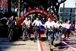 TP Hồ Chí Minh khánh thành làn ưu tiên xe đạp đầu tiên