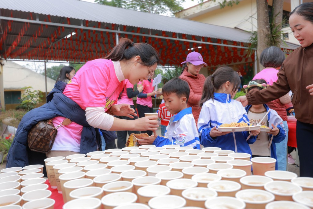 Nhóm Green Gables: Trưởng thành hơn qua những chuyến thiện nguyện vùng cao