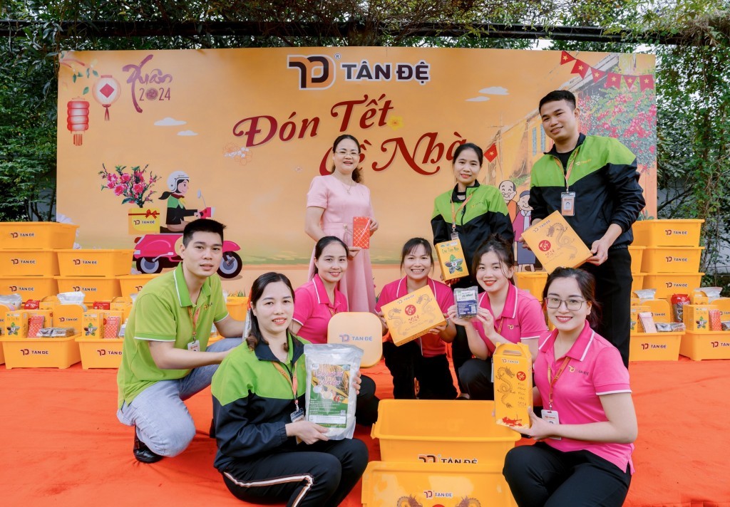 Để mọi người lao động đều có Tết đủ đầy, an vui