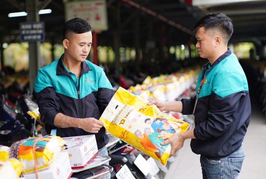 Để mọi người lao động đều có Tết đủ đầy, an vui